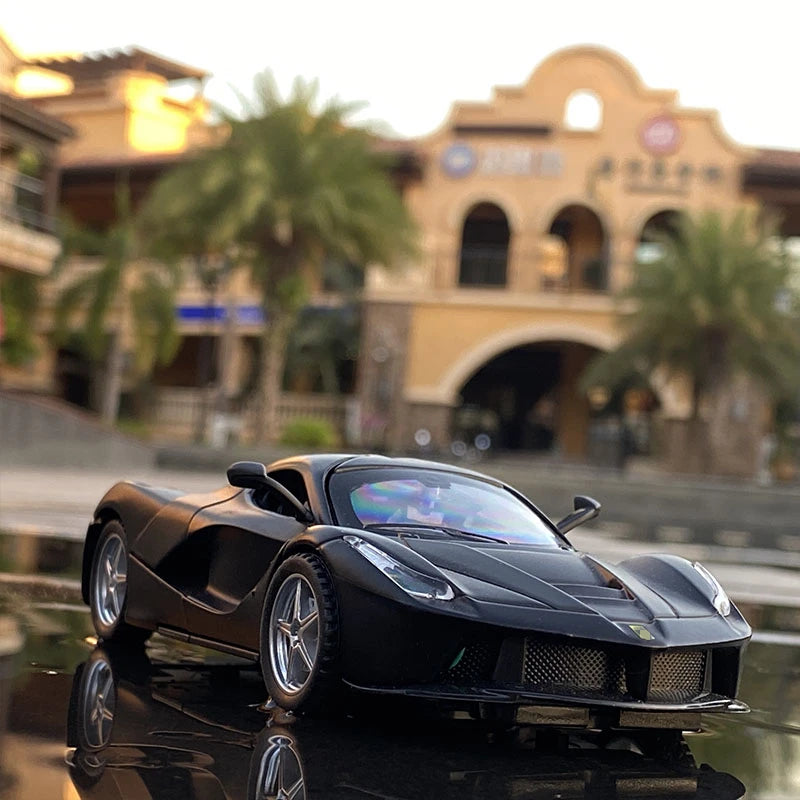 Mô hình xe thể thao hợp kim Laferrari Diecasts Xe đồ chơi bằng kim loại Mô hình xe mô phỏng cao Âm thanh và ánh sáng