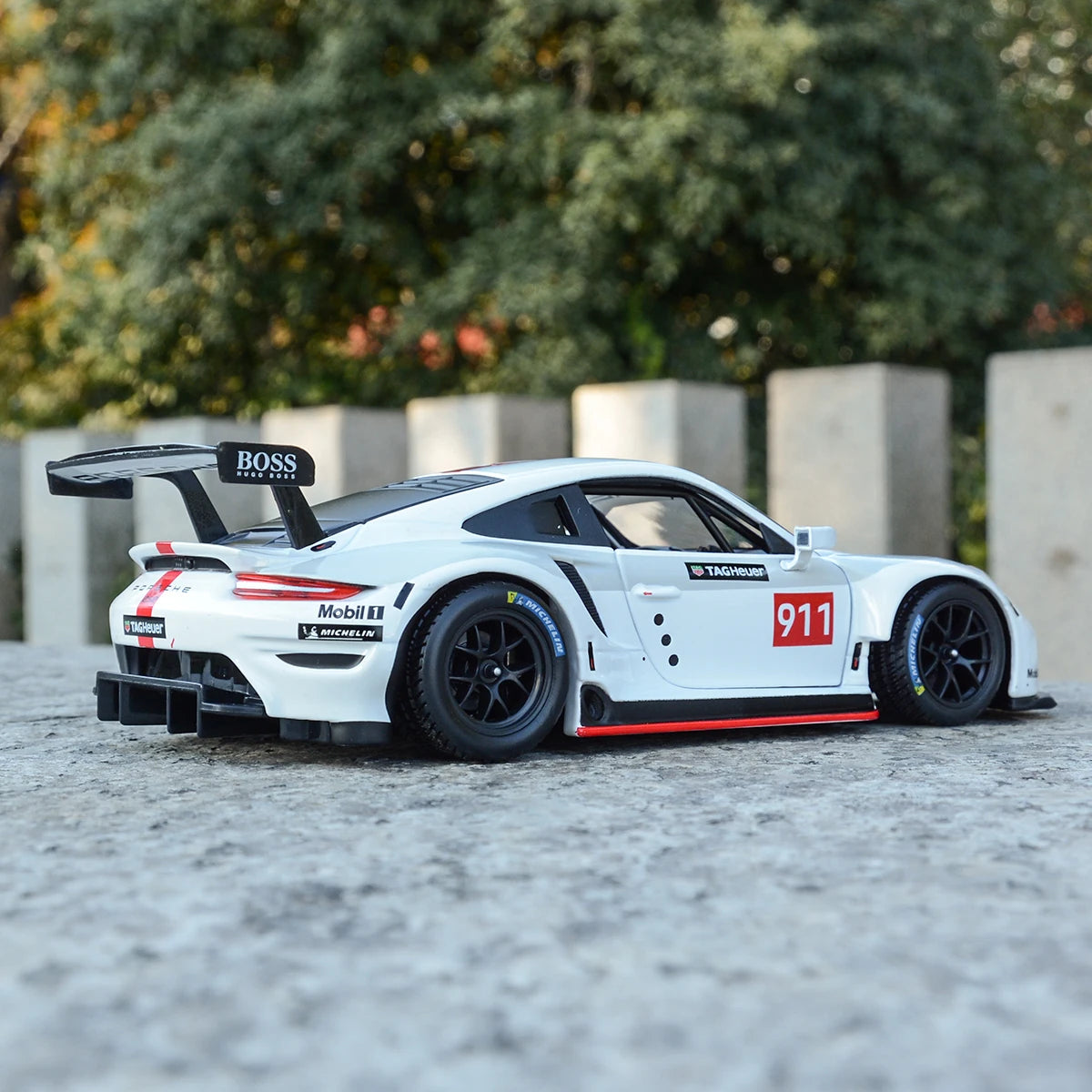 Bburago 1:24 Porsche 911 RSR Sports Car Static Die Cast Vehicles Collectible Model Car Toys