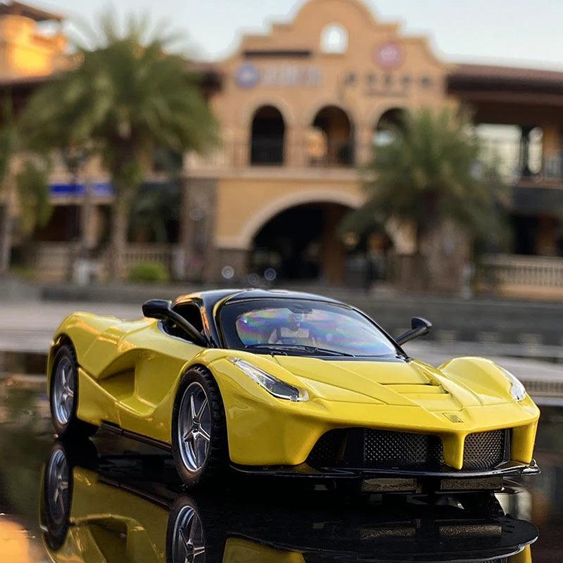 Mô hình xe thể thao hợp kim Laferrari Diecasts Xe đồ chơi bằng kim loại Mô hình xe mô phỏng cao Âm thanh và ánh sáng