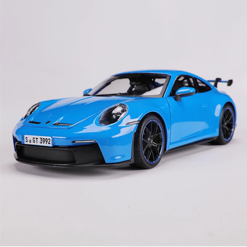 Maisto 1:18 Porsche 911 GT3 Racing Edition Die Casting Alloy Car Model Art Deco Collection Toy Tools Gift Factory