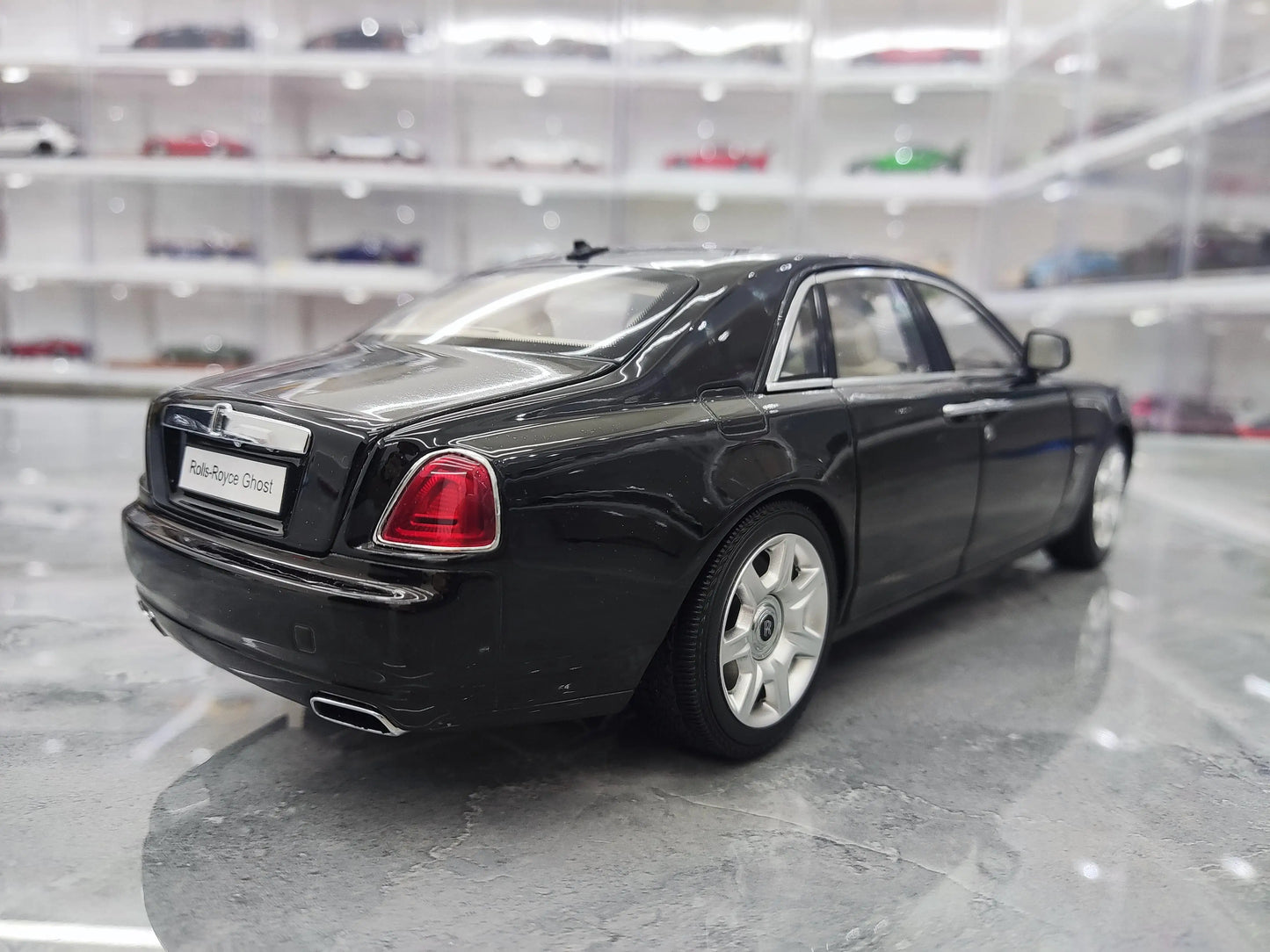 Mô hình xe mô phỏng Rolls-Royce Ghost 1:18 bằng hợp kim, mô hình xe mô phỏng thu nhỏ, đồ trang trí cho người lớn, đồ chơi cho bé trai, quà tặng cho trẻ em