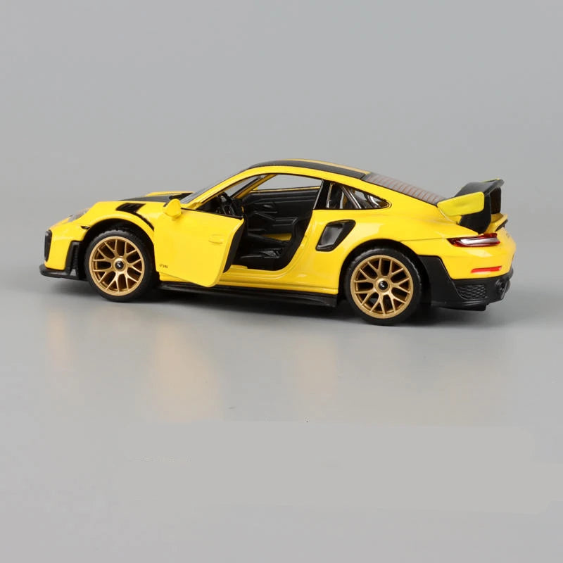 1:32 Porsche 911 GT2 RS Diecasts Alloy Sports Car Model Metal Racing Car Model Sound and Light Simulation