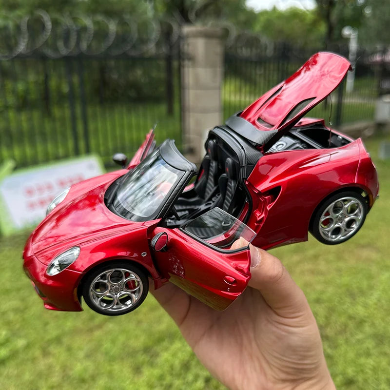 AUTOART AA 1:18 Alfa Romeo 4c Sports Car Model Alloy Collection