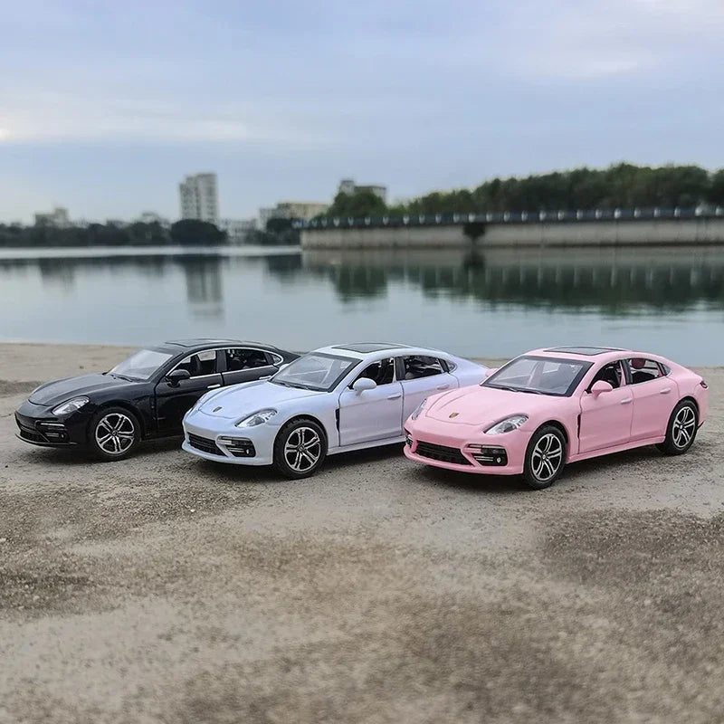 1:32 Porsche Panamera Diecasts Toys Cars Miniature Alloy Simulation Model Cars