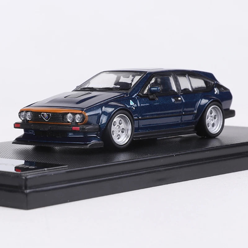 TPC 1:64 ROMEO GTV6 Alloy Model Car Can Open Thed Engine Hood