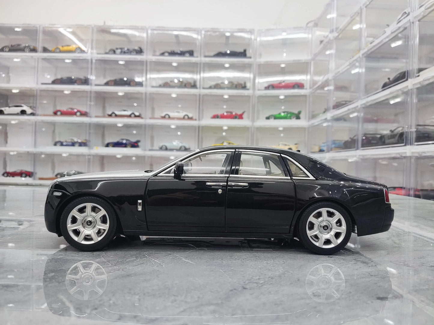 Mô hình xe mô phỏng Rolls-Royce Ghost 1:18 bằng hợp kim, mô hình xe mô phỏng thu nhỏ, đồ trang trí cho người lớn, đồ chơi cho bé trai, quà tặng cho trẻ em