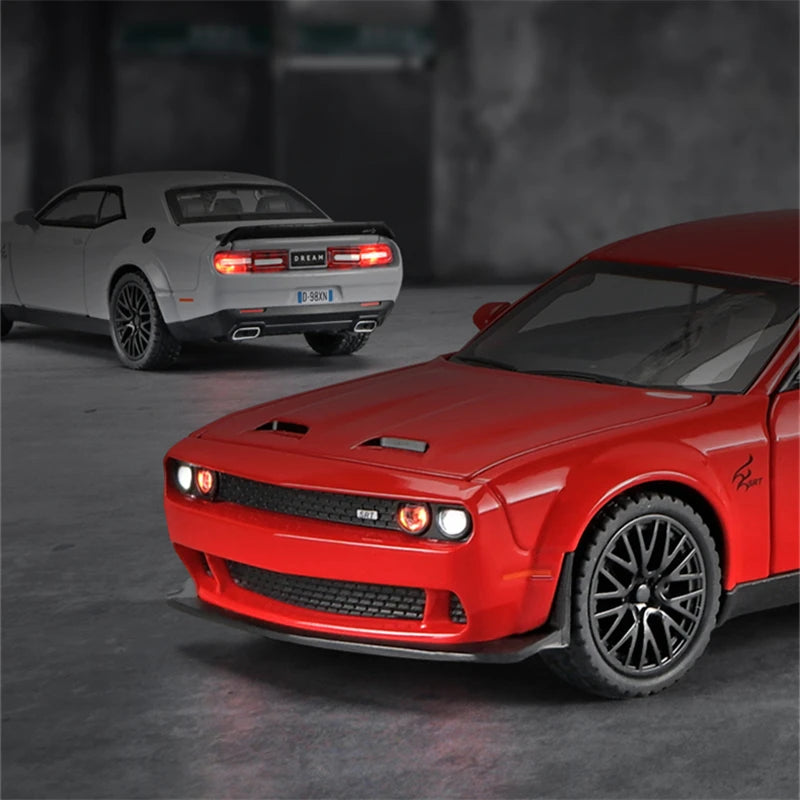 Dodge Challenger SRT Diecasts Alloy Muscle Car Models Metal Sports Car Models Sound and Light Simulation