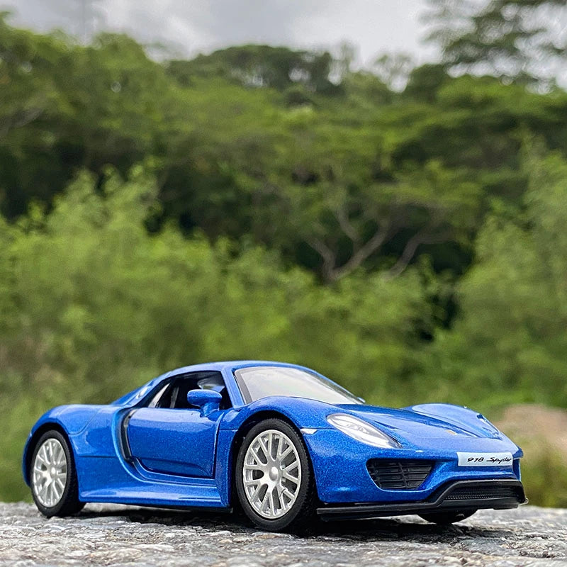 1:36 Porsche 918 Sports Car Diecast Alloy Model Toy Vehicle Metal Toy Car Model High Simulation Collection