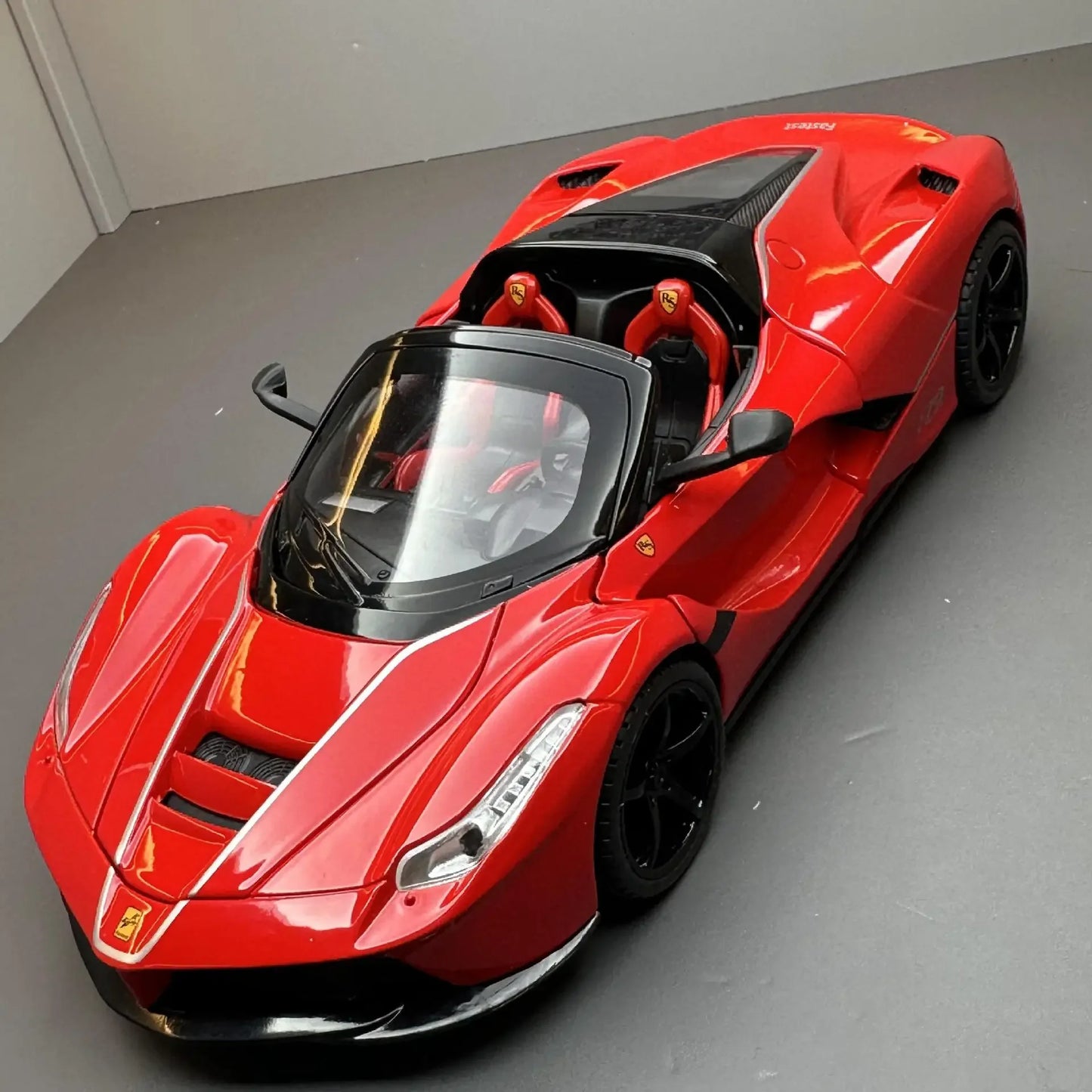 Đồ chơi mô hình xe đua hợp kim Ferrari Laferrari mui trần bằng kim loại Diecast mô phỏng xe hơi