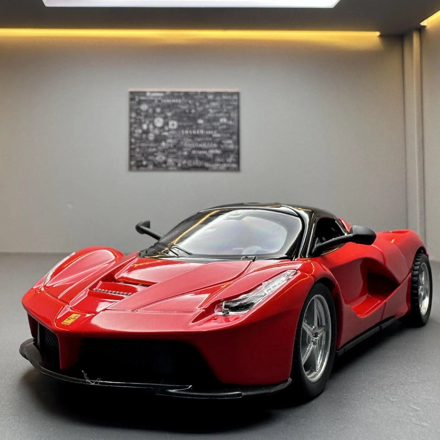 Mô hình xe thể thao hợp kim Ferrari Laferrari Diecasts đồ chơi bằng kim loại Mô hình xe hơi mô phỏng âm thanh và ánh sáng