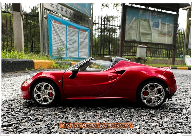 AUTOART AA 1:18 Alfa Romeo 4c Sports Car Model Alloy Collection