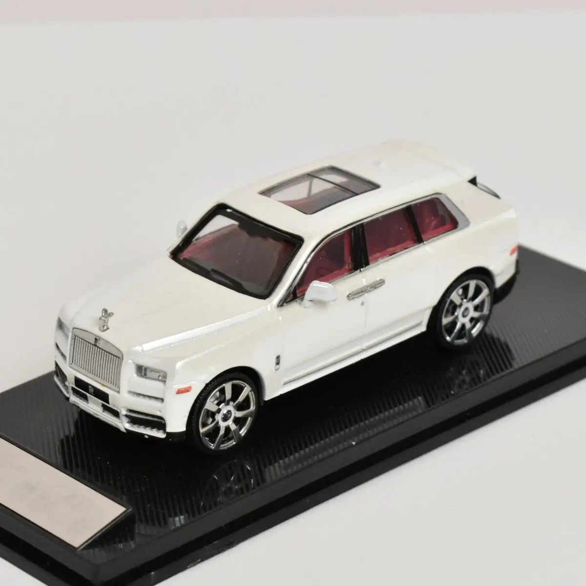 1:64 Rolls-Royce Cullinan Luxury SUV Alloy Car Model