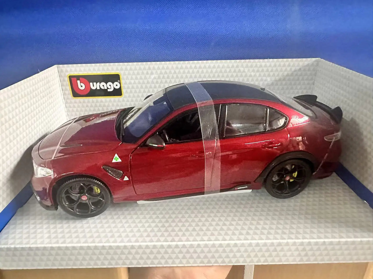 Mới Chính Hãng Bburago 1:18 Alfa Romeo Giulia Gtam Diecast Model Alfa Romeo Giulia Giulia Gtam-99 Hợp Kim Thu Nhỏ Đồ Chơi Mô Hình Quà Tặng