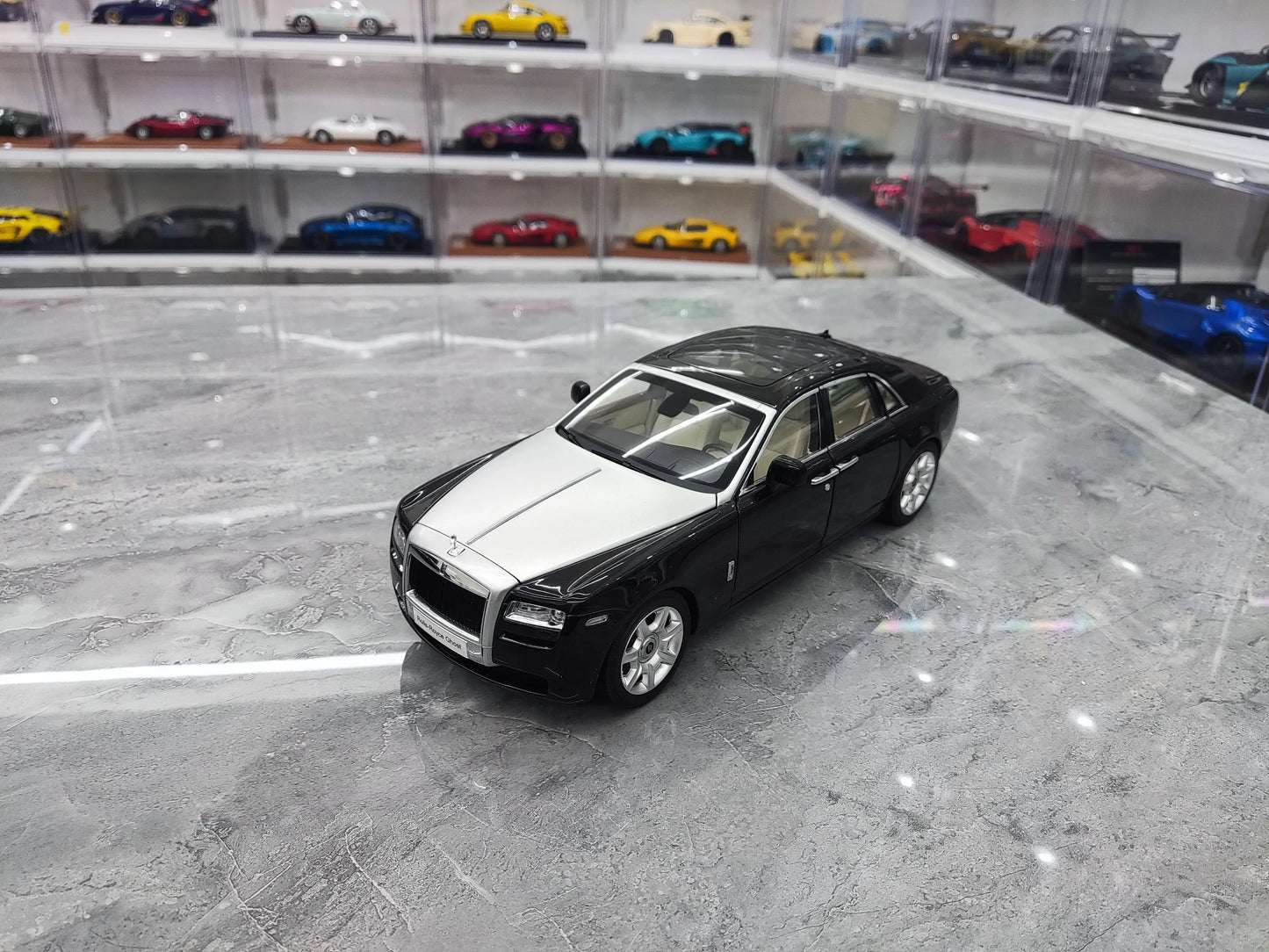 Mô hình xe mô phỏng Rolls-Royce Ghost 1:18 bằng hợp kim, mô hình xe mô phỏng thu nhỏ, đồ trang trí cho người lớn, đồ chơi cho bé trai, quà tặng cho trẻ em