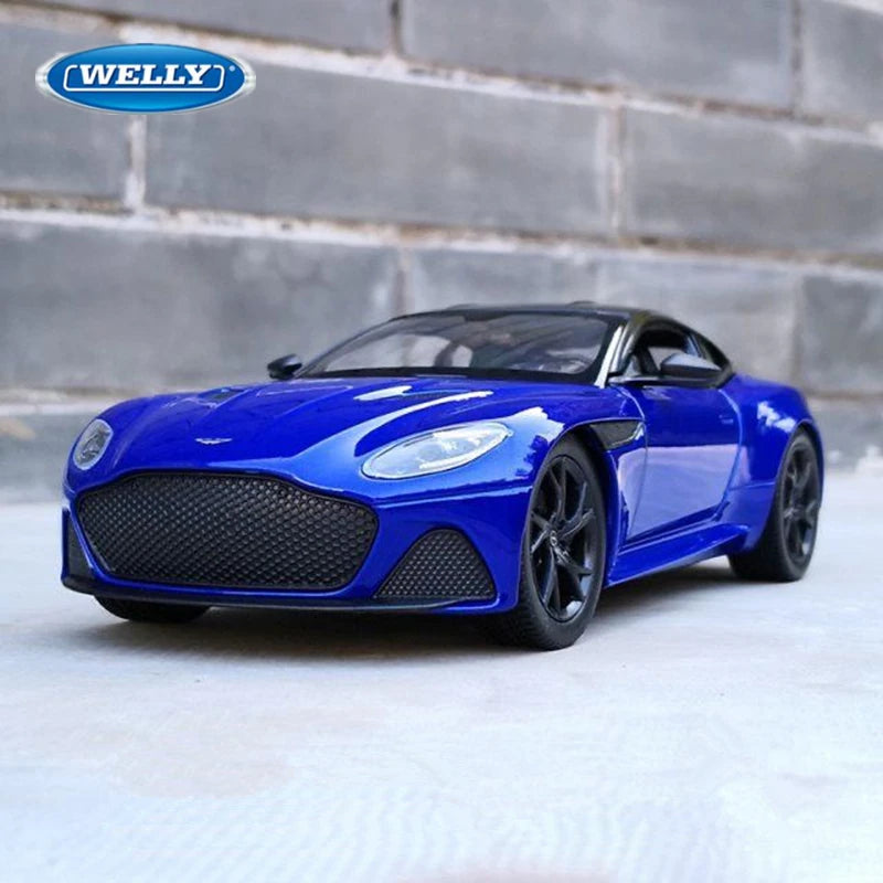 WELLY 1:24 Aston Martin DBS Superlaggera Alloy Car Model Diecast Vehicle Model Toy High Simitation Toy Children Gifts Collection