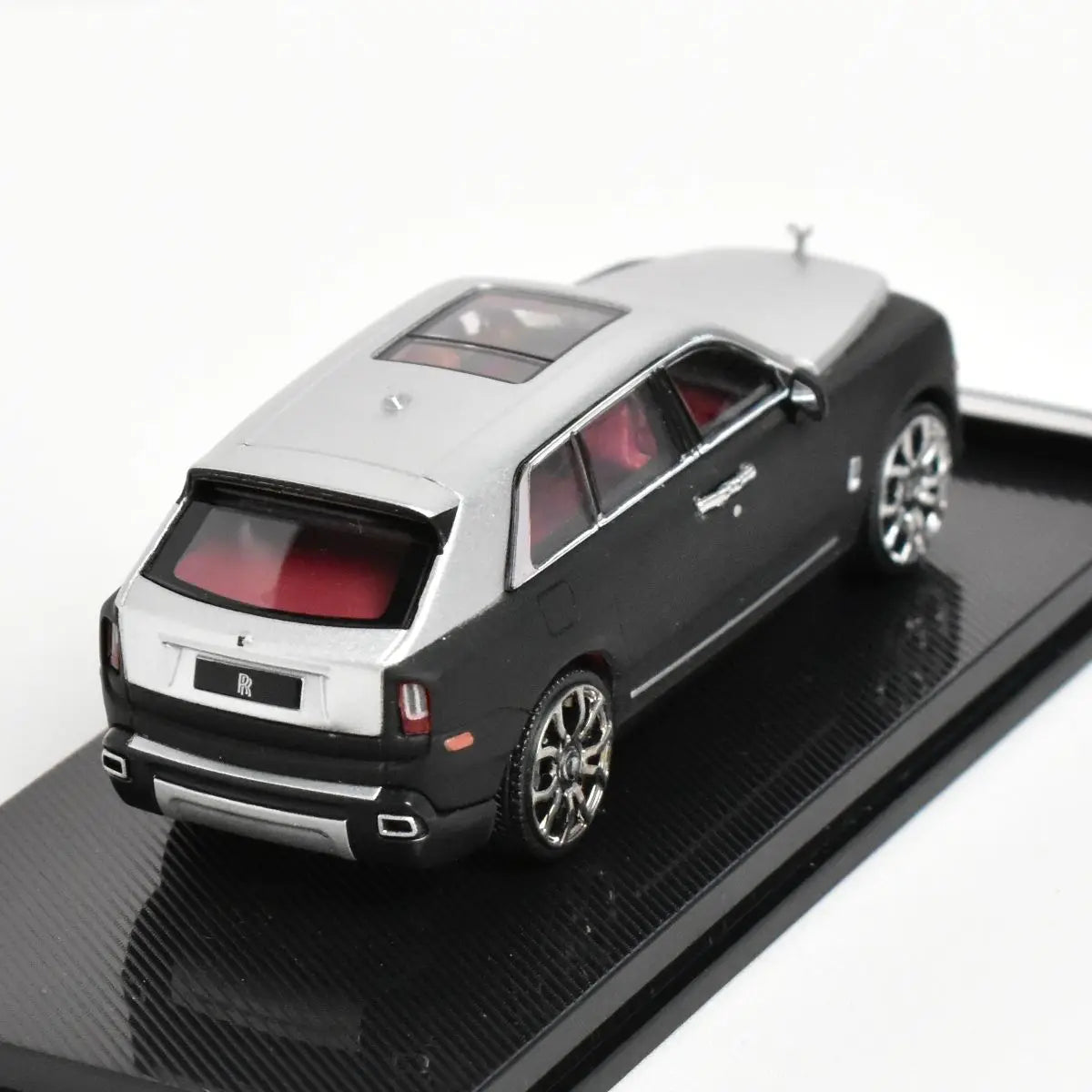 1:64 Rolls-Royce Cullinan Luxury SUV Alloy Car Model