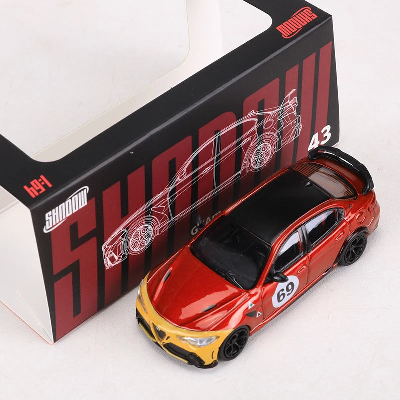 Xe mô hình hợp kim DCT 1:64 Alfa Romeo Giulia GTAm