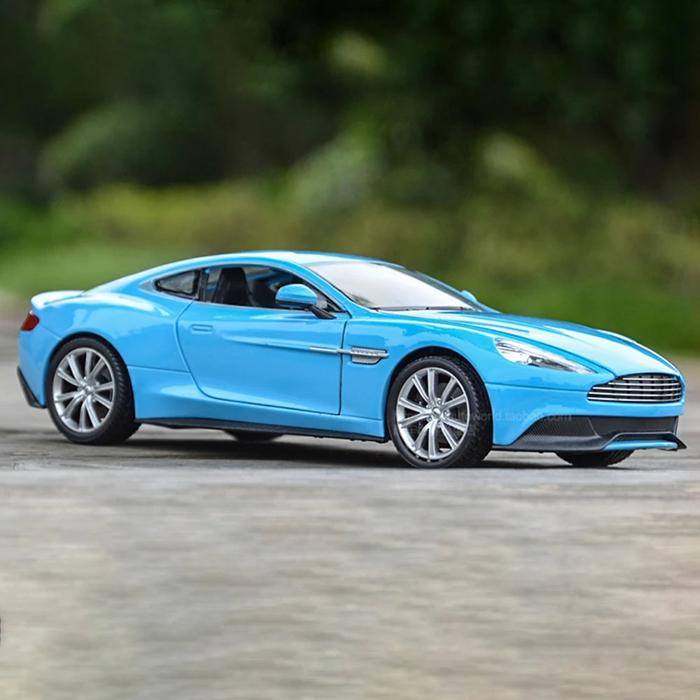 1:24 WELLY Aston Martin Vanquish Siêu xe hợp kim Diecast Mô hình xe ô tô Đồ chơi Bộ sưu tập xe ô tô bằng kim loại Mô phỏng Xe ô tô