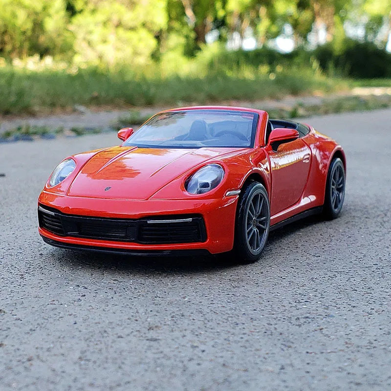 1:32 Porsche 911 Carrera Die-cast Alloy Toy Car Model with Sound and Light Pull Back