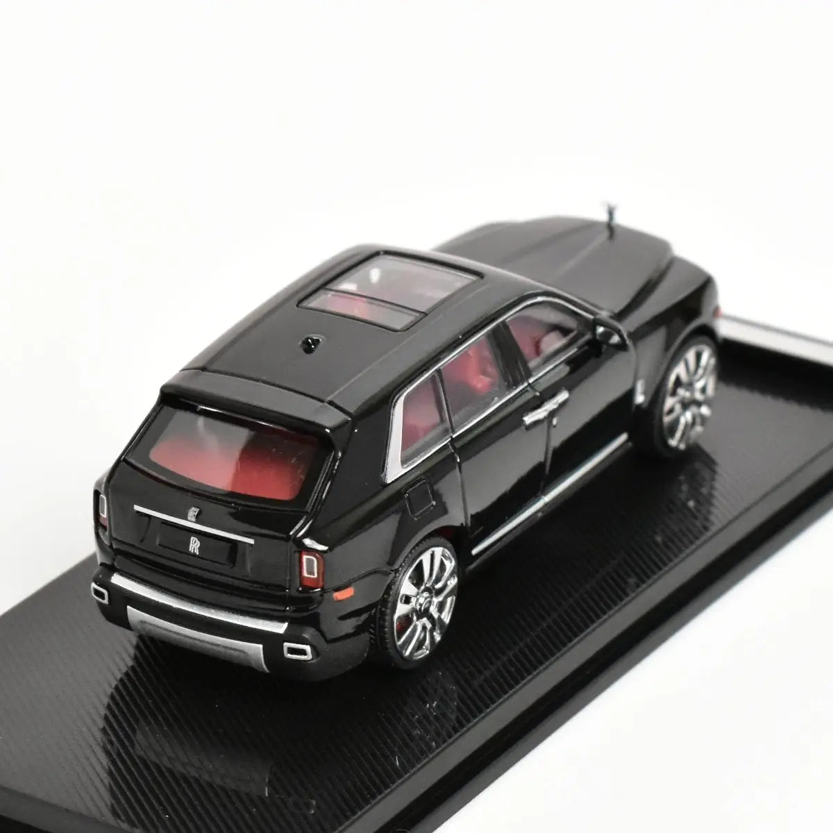 1:64 Rolls-Royce Cullinan Luxury SUV Alloy Car Model